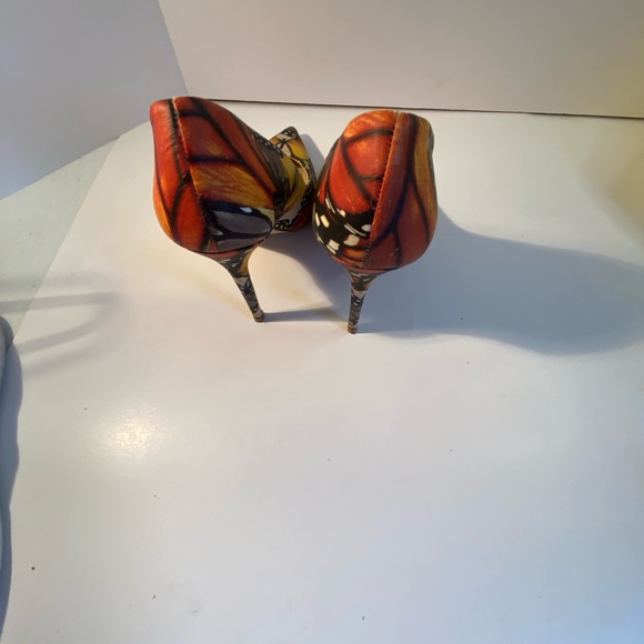 Dress high heels Zara woman’s 9.5 butterfly print 4 inch heel